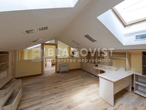 комерційна за адресою Саксаганського вул., 67