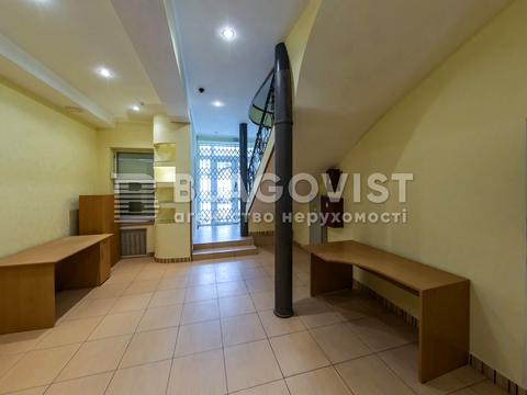 комерційна за адресою Саксаганського вул., 67