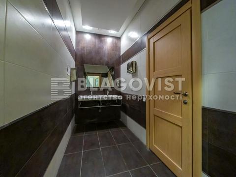 комерційна за адресою Саксаганського вул., 67