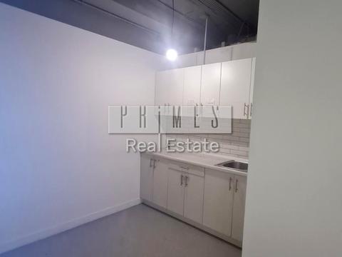 комерційна за адресою Вадима Гетьмана вул., 6