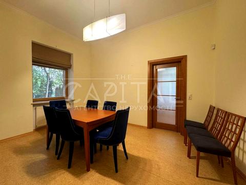 будинок за адресою Дачна вул.