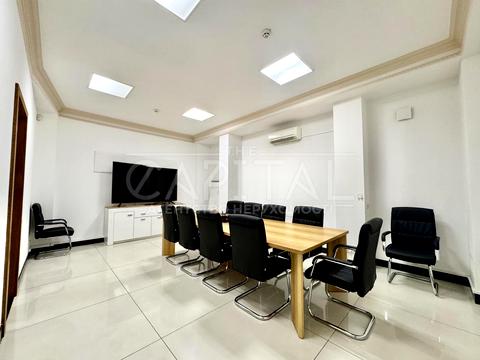 комерційна за адресою Жилянська вул., 72-А