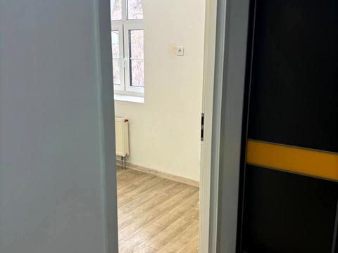 комерційна за адресою Воздвиженська вул., 45