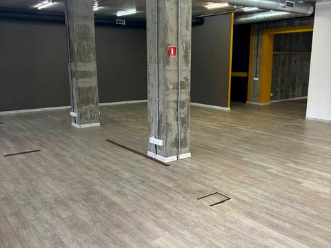 комерційна за адресою Воздвиженська вул., 45