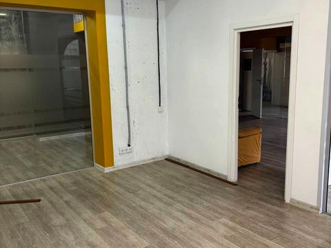 комерційна за адресою Воздвиженська вул., 45