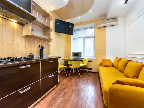 квартира за адресою Велика Васильківська вул. (Червоноармійська), 20