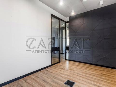 коммерческая по адресу Днепровская набережная ул., 14