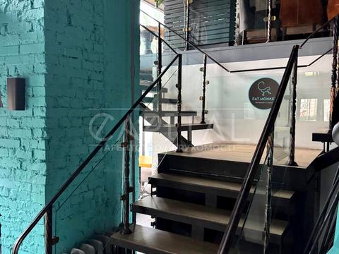 коммерческая по адресу Леси Украинки бульв., 2