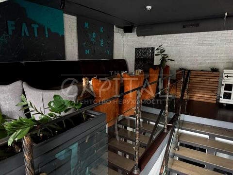 коммерческая по адресу Леси Украинки бульв., 2