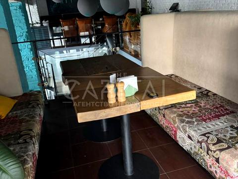 коммерческая по адресу Леси Украинки бульв., 2