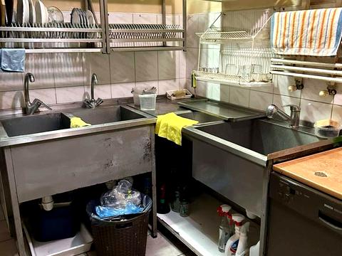 комерційна за адресою Київська вул., 15