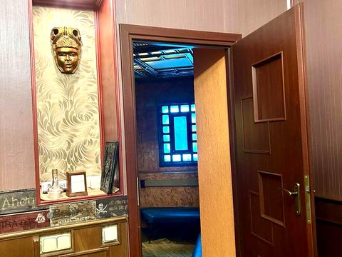 комерційна за адресою Київська вул., 15