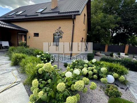 дом по адресу  ул.