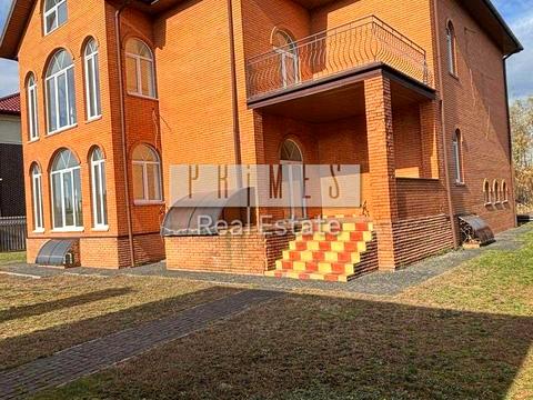 будинок за адресою Київ, Василя Сухомлинського вул.