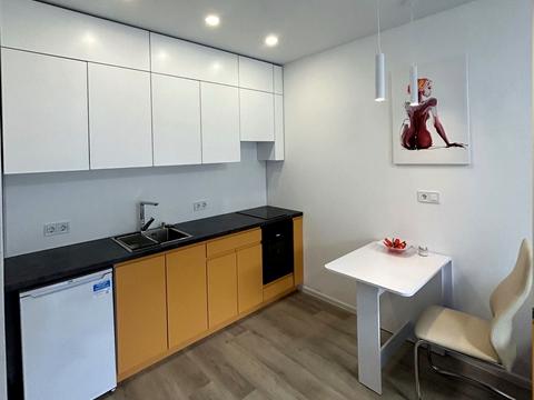 квартира за адресою Василя Стуса вул., 35-А