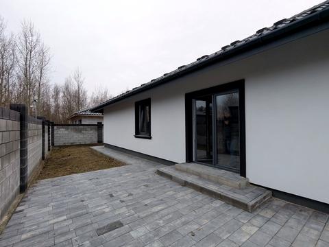 будинок за адресою Успішна, 4