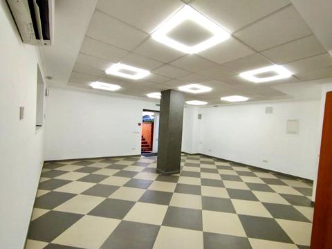 комерційна за адресою Карла Мікльоша вул., 11