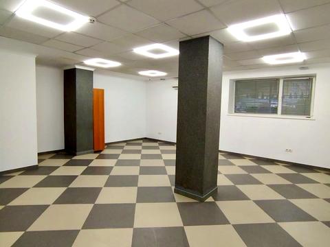 комерційна за адресою Карла Мікльоша вул., 11