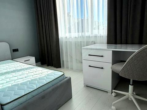 квартира за адресою Андрія Верхогляда вул. (Михайла Драгомирова), 14-А