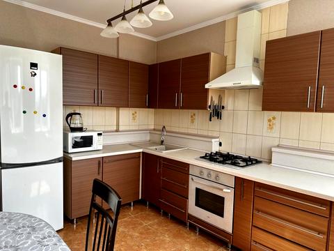 квартира за адресою Зоопаркова вул., 2