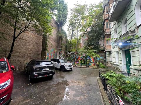 будинок за адресою Євгена Чикаленка вул., 20-Б