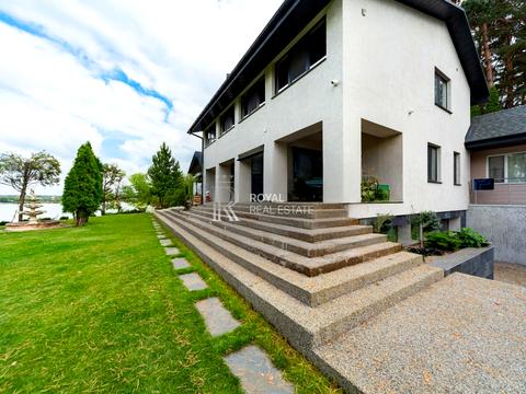 будинок за адресою Озерна вул., 2/1