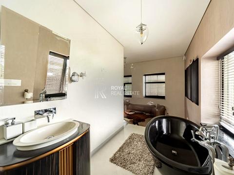 будинок за адресою Озерна вул., 2/1