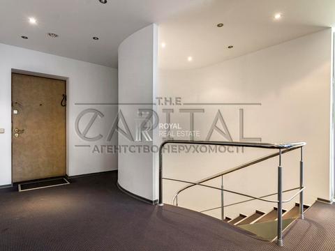 комерційна за адресою Левка Лук'яненка вул. (Маршала Тимошенка), 29