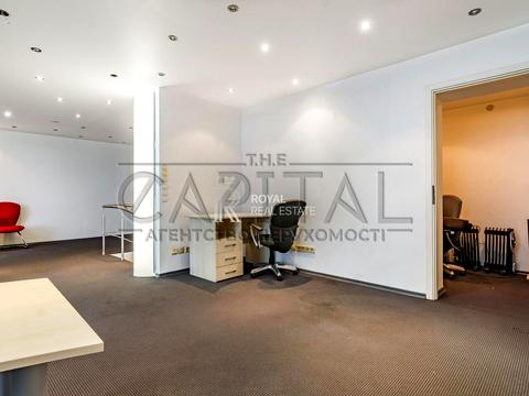 комерційна за адресою Левка Лук'яненка вул. (Маршала Тимошенка), 29