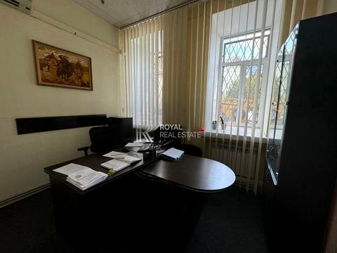 коммерческая по адресу Олеся Гончара ул., 74-А