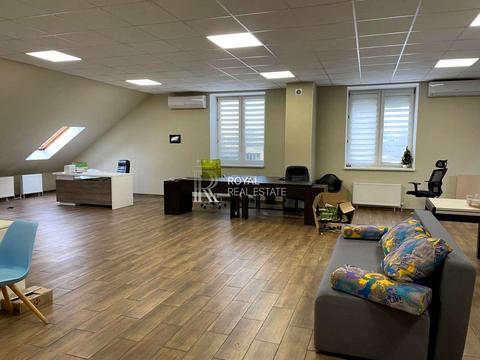 комерційна за адресою Гайова вул., 3