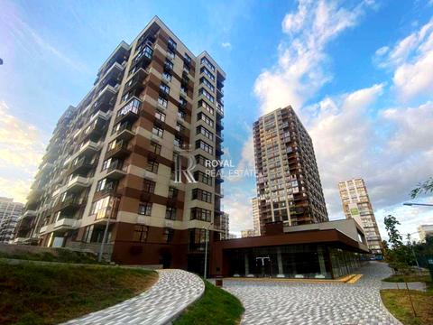 комерційна за адресою Олександра Олеся вул., 2