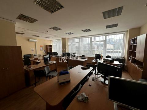 коммерческая по адресу Кудрявський Узвіз, 7