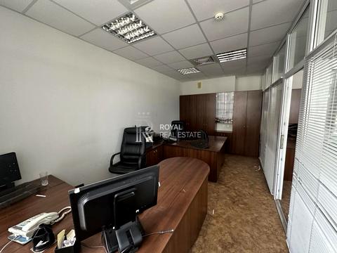 коммерческая по адресу Кудрявський Узвіз, 7