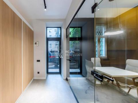 комерційна за адресою Хмельницького Богдана, 9