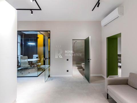 комерційна за адресою Хмельницького Богдана, 9