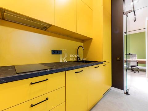 комерційна за адресою Хмельницького Богдана, 9