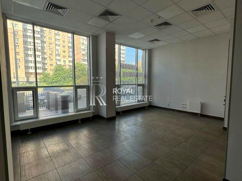 комерційна за адресою Київ, В'ячеслава Чорновола вул., 29