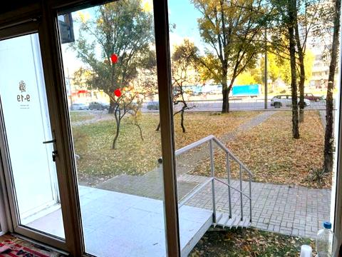 комерційна за адресою Героїв просп., 12