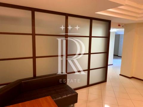 комерційна за адресою Василя Тютюнника вул. (Анрі Барбюса), 5