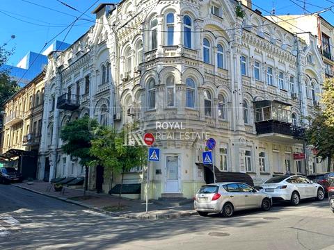 коммерческая по адресу Малая Житомирская ул., 13