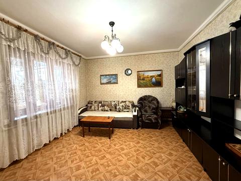 будинок за адресою 11 Лінія вул., 4