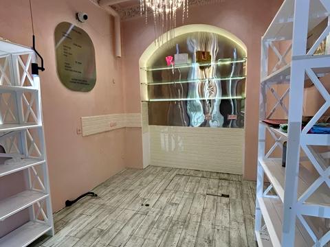 коммерческая по адресу Гоголя, 10