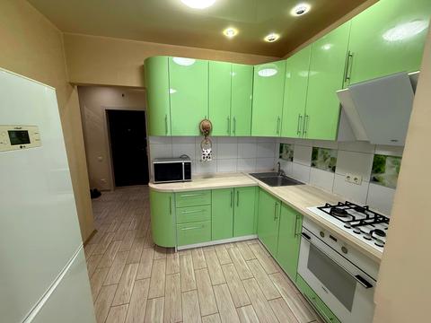 квартира за адресою Абрикосова вул., 5-А