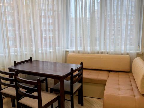 квартира за адресою Абрикосова вул., 5-А