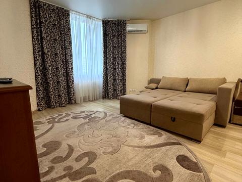 квартира за адресою Абрикосова вул., 5-А