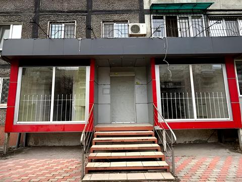 комерційна за адресою Калинова вул., 1