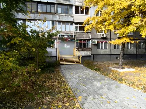 комерційна за адресою Набережна Перемоги вул., 78