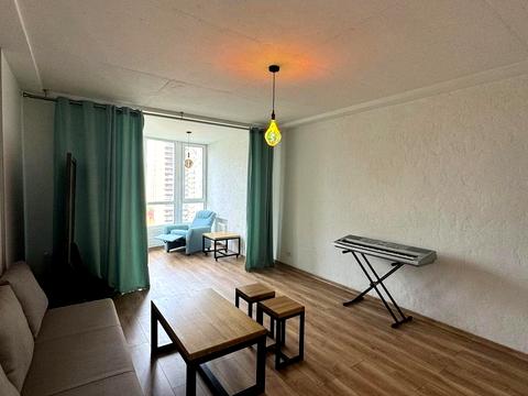 квартира за адресою Анни Ахматової вул., 22