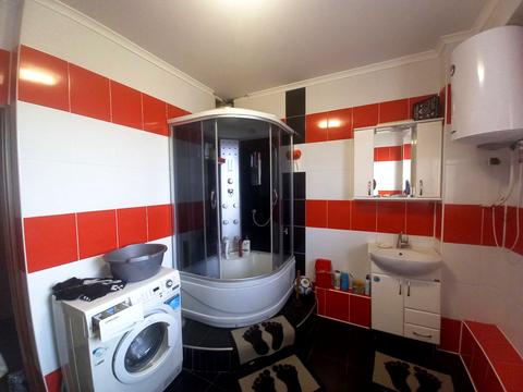 будинок за адресою Жуковського, 1